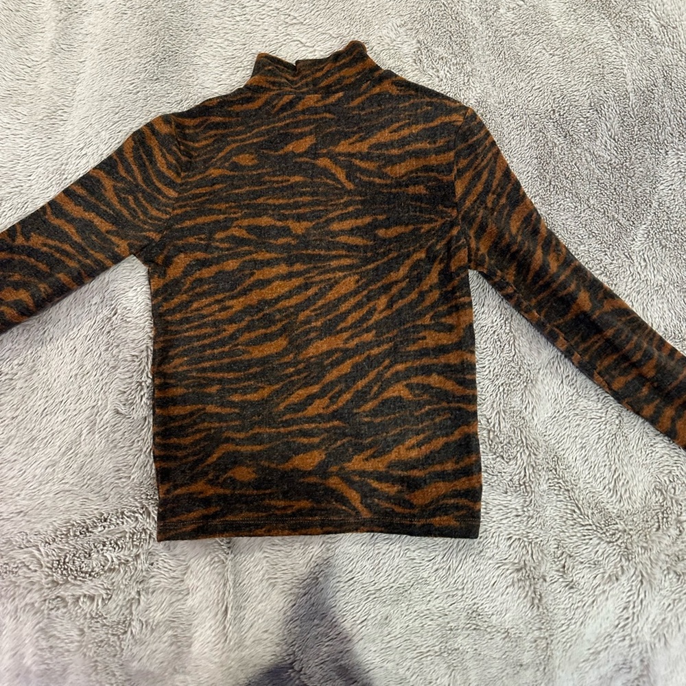 Mohair fitted turtleneck zebra print sweater